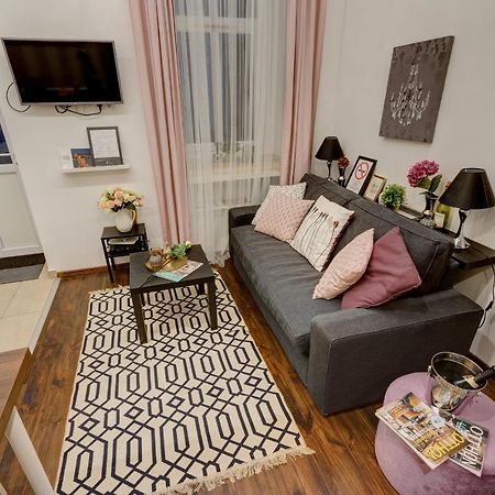 בודפשט Lovely Apartment At Basilica מראה חיצוני תמונה