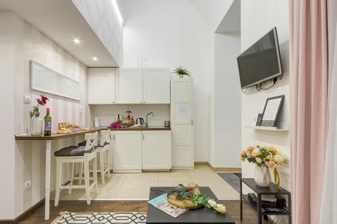 בודפשט Lovely Apartment At Basilica מראה חיצוני תמונה